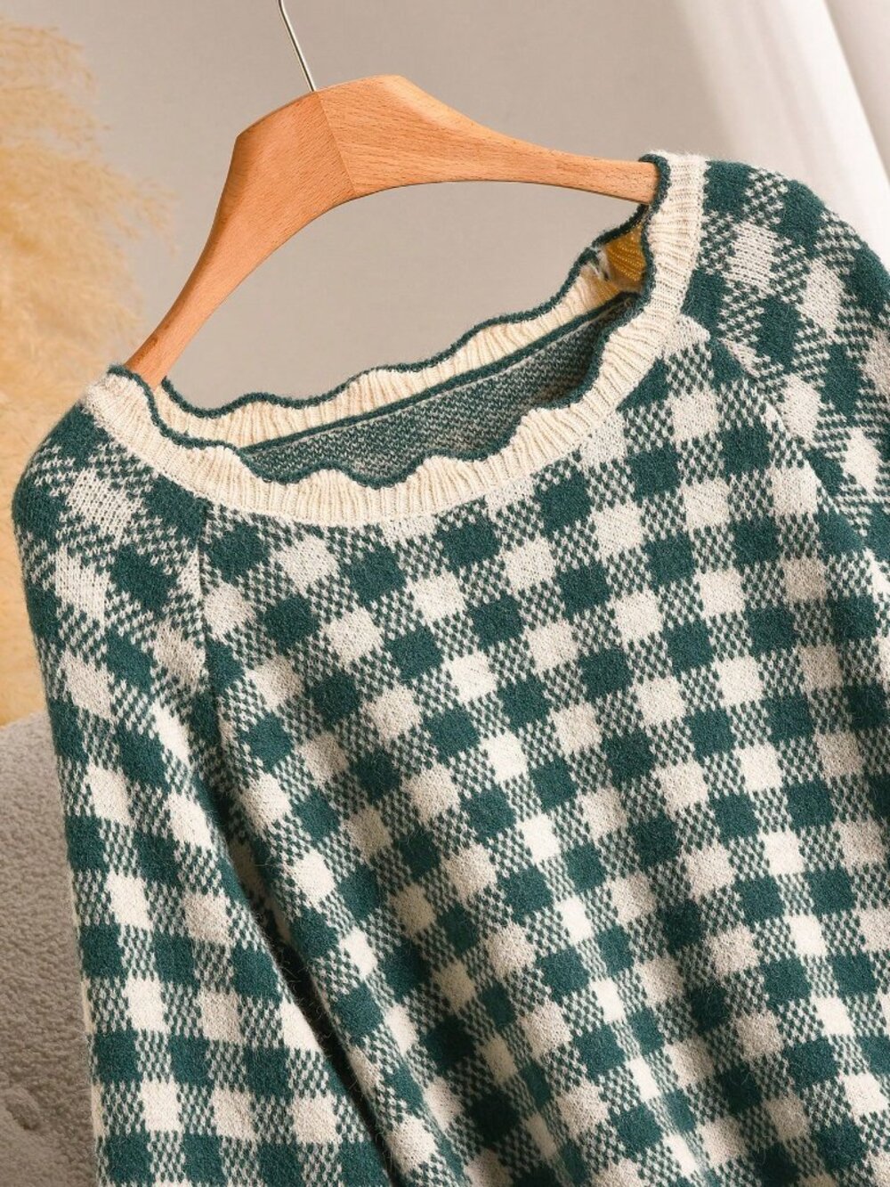 green Casual Slim Fit Women's Round Neck Gingham Plaid Raglan Pullovers - Picture 3 of 6